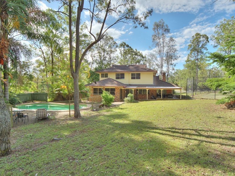 17 Regent Court, Munruben QLD 4125