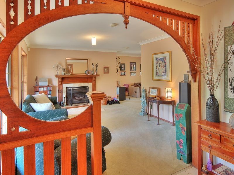 17 Regent Court, Munruben QLD 4125