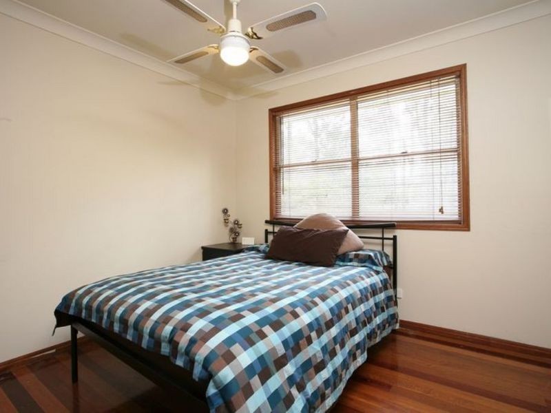 17 Regent Court, Munruben QLD 4125