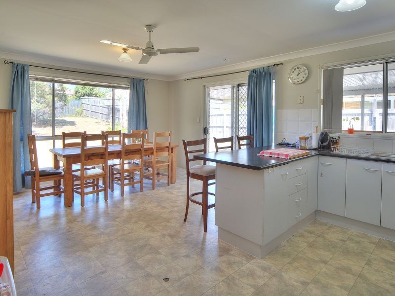 12 Benjamina Circuit, Regents Park QLD 4118