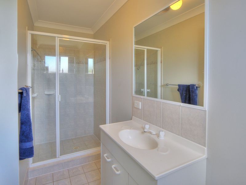 12 Benjamina Circuit, Regents Park QLD 4118