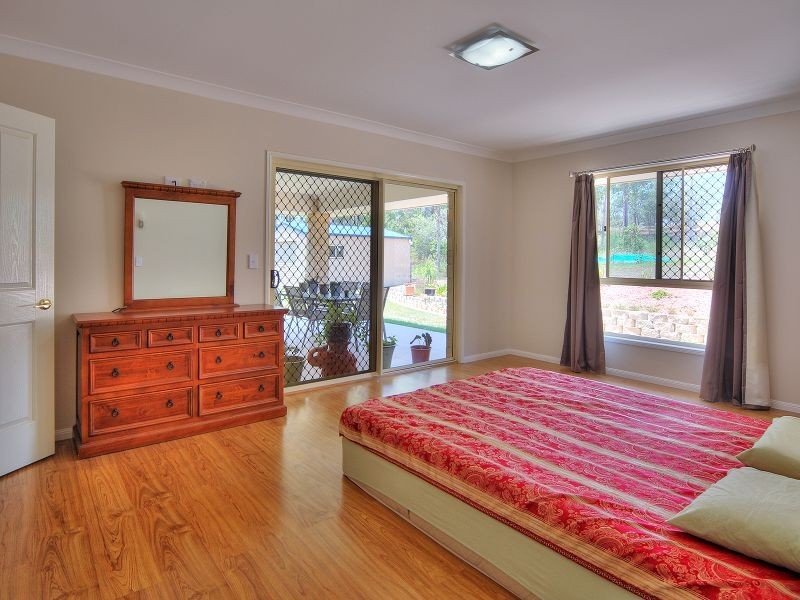 5-17 Natasha Court, Greenbank QLD 4124