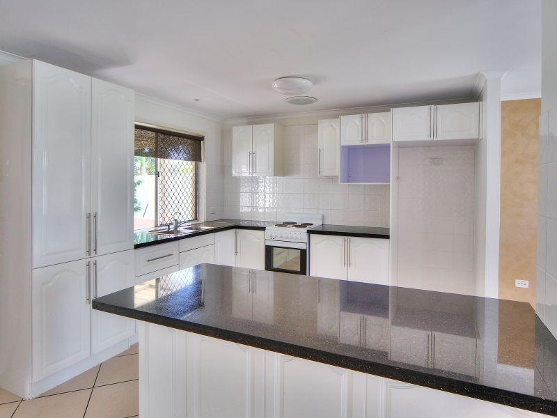 50 Limerick Drive, Crestmead QLD 4132