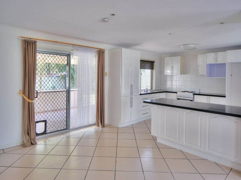 50 Limerick Drive, Crestmead QLD 4132