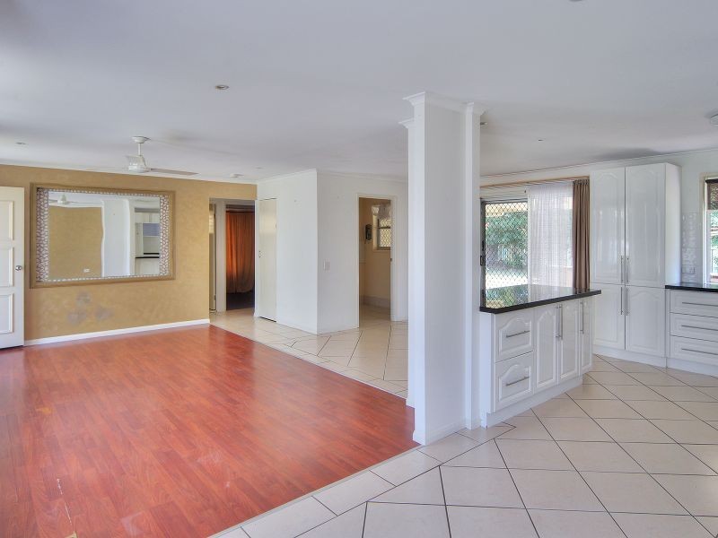 50 Limerick Drive, Crestmead QLD 4132