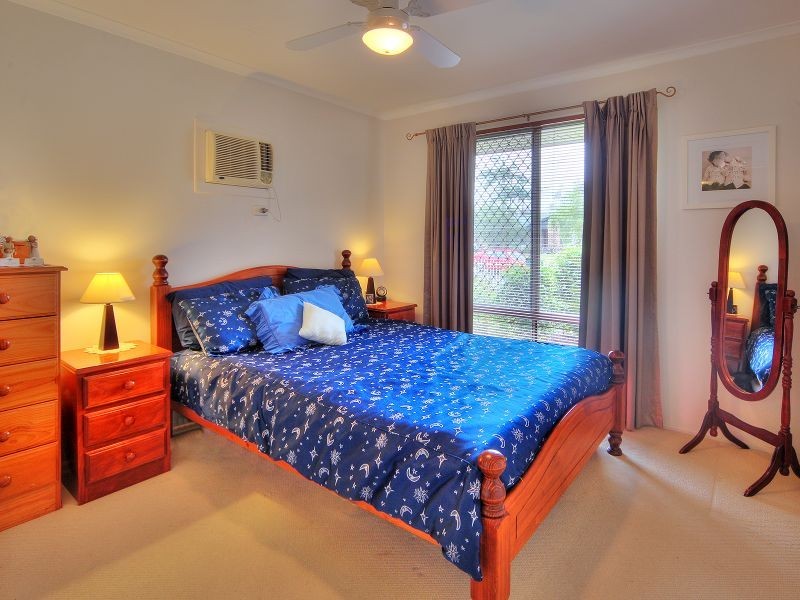 27 Halfmoon Street, Browns Plains QLD 4118