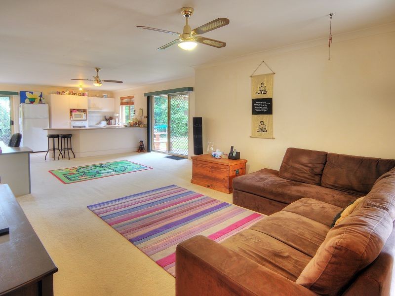 16 Lewis Place, Calamvale QLD 4116