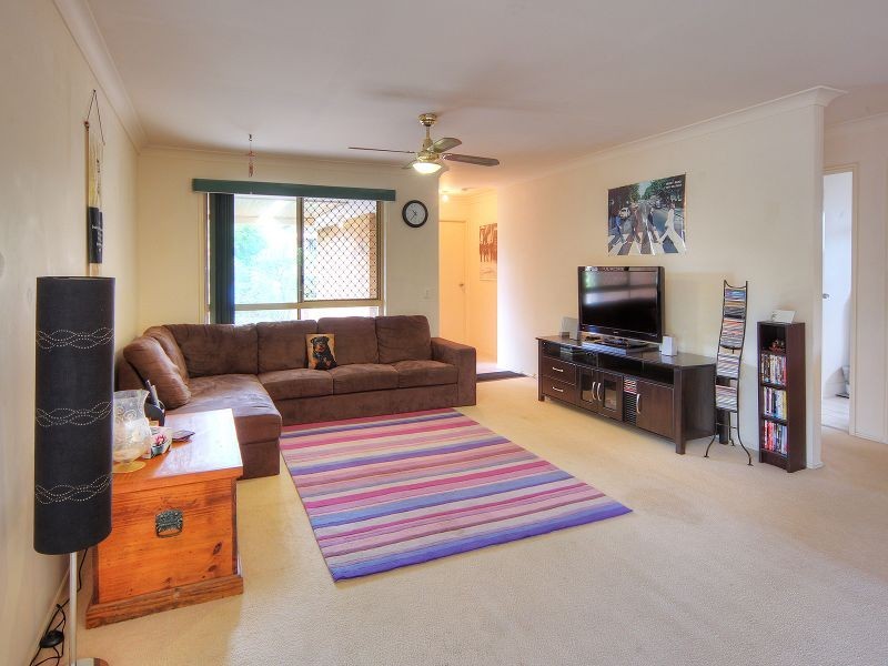 16 Lewis Place, Calamvale QLD 4116