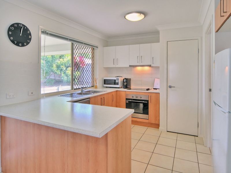 6 Blessing Place, Boronia Heights QLD 4124