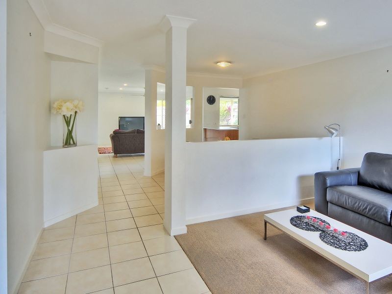6 Blessing Place, Boronia Heights QLD 4124
