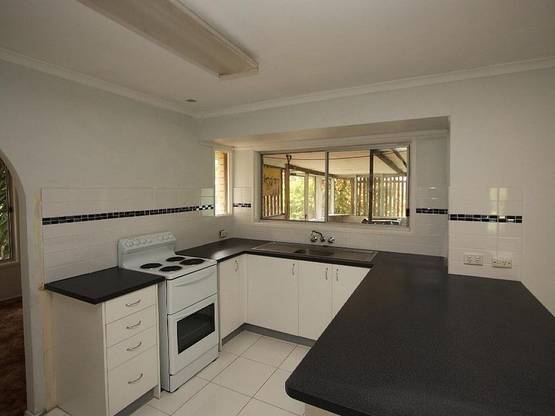 80 Stapylton Road, Forestdale QLD 4118