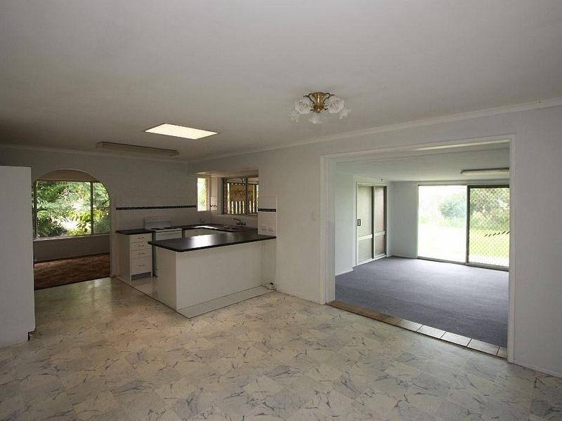 80 Stapylton Road, Forestdale QLD 4118