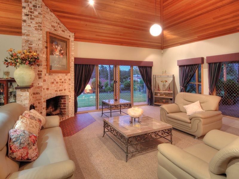 2 Tigercat Court, Greenbank QLD 4124