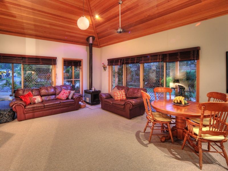 2 Tigercat Court, Greenbank QLD 4124