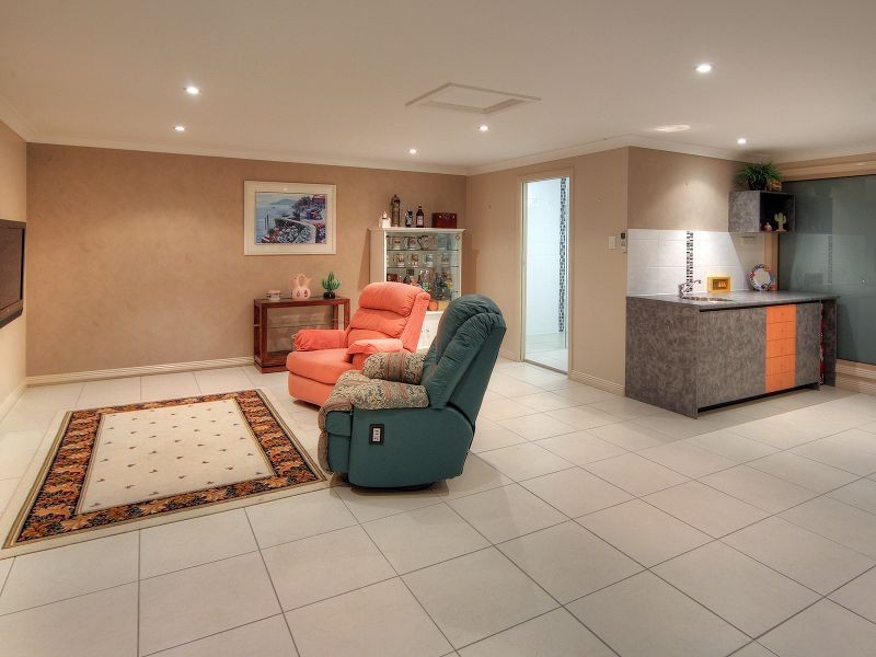 2 Tigercat Court, Greenbank QLD 4124