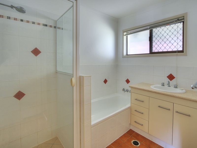 8 Rooney Street, Browns Plains QLD 4118