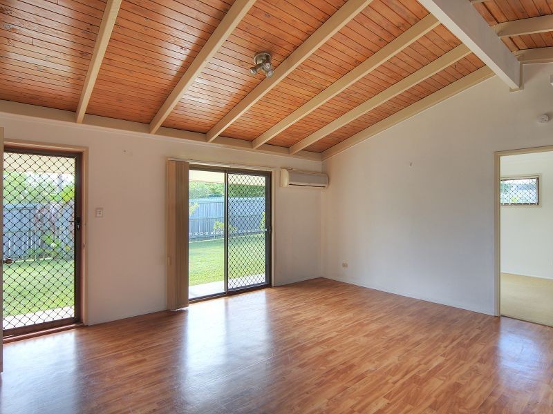 8 Rooney Street, Browns Plains QLD 4118