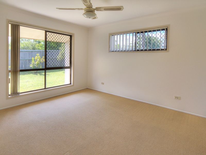 8 Rooney Street, Browns Plains QLD 4118