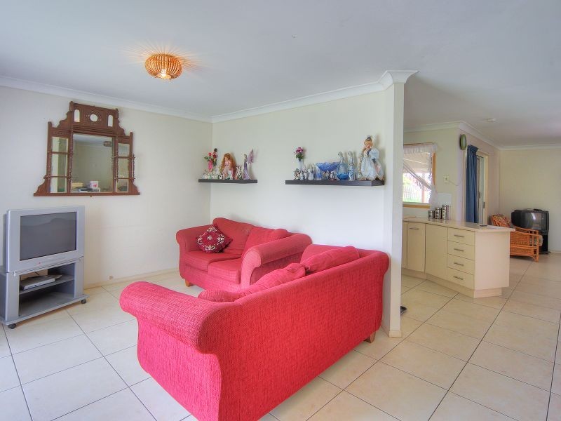 24 Barker Street, Boronia Heights QLD 4124