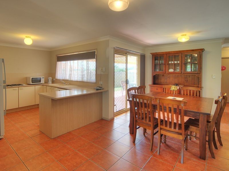 8 Lyndon Court, Boronia Heights QLD 4124