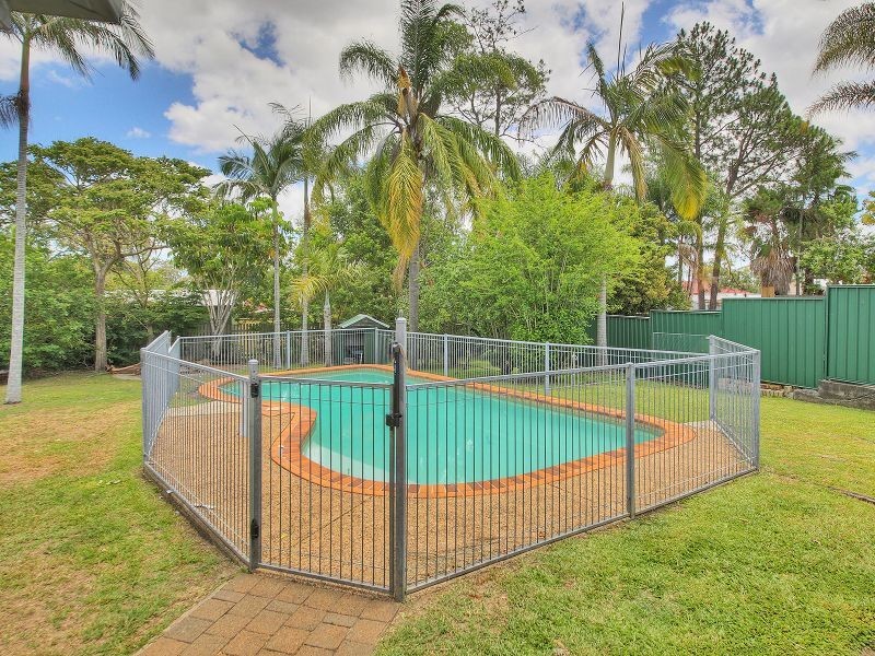 9 Woodview Street, Browns Plains QLD 4118