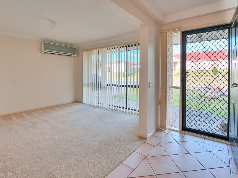95 Redgum Drive, Regents Park QLD 4118