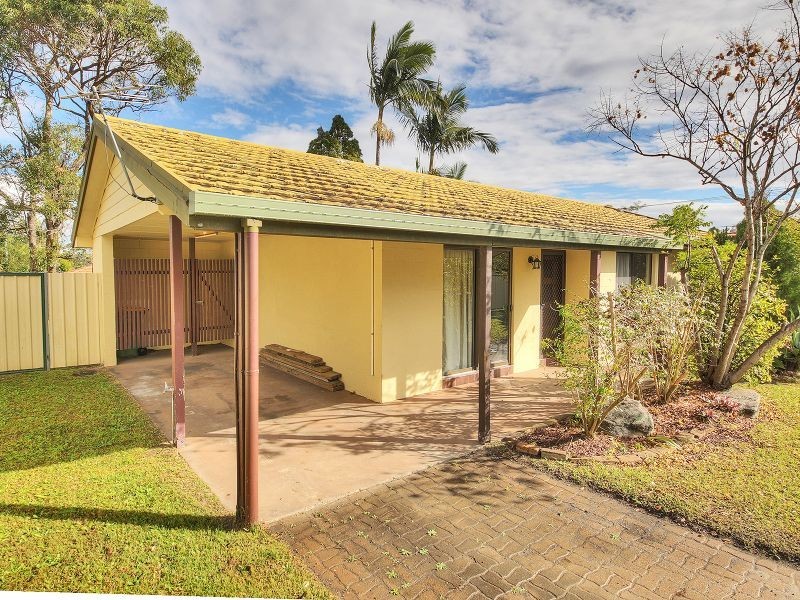 105 Waratah Drive, Crestmead QLD 4132