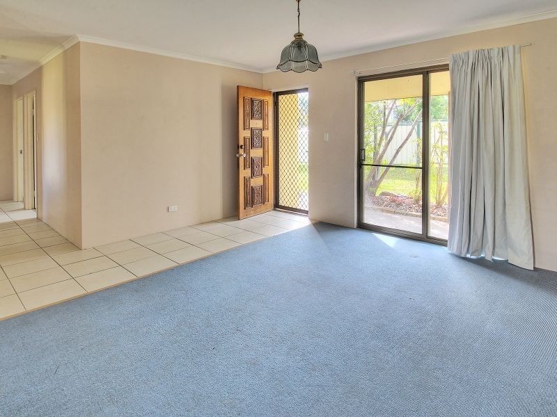 105 Waratah Drive, Crestmead QLD 4132