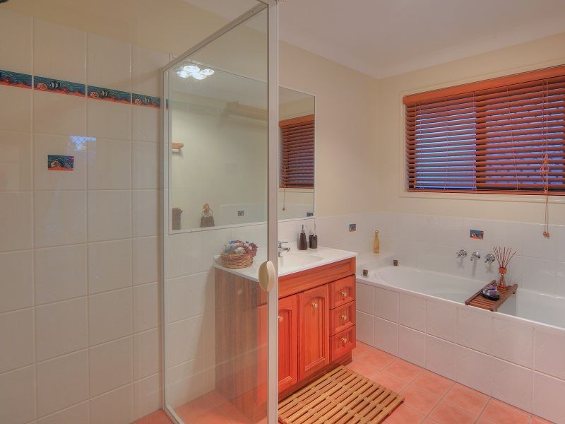 4 Conway Court, Munruben QLD 4125