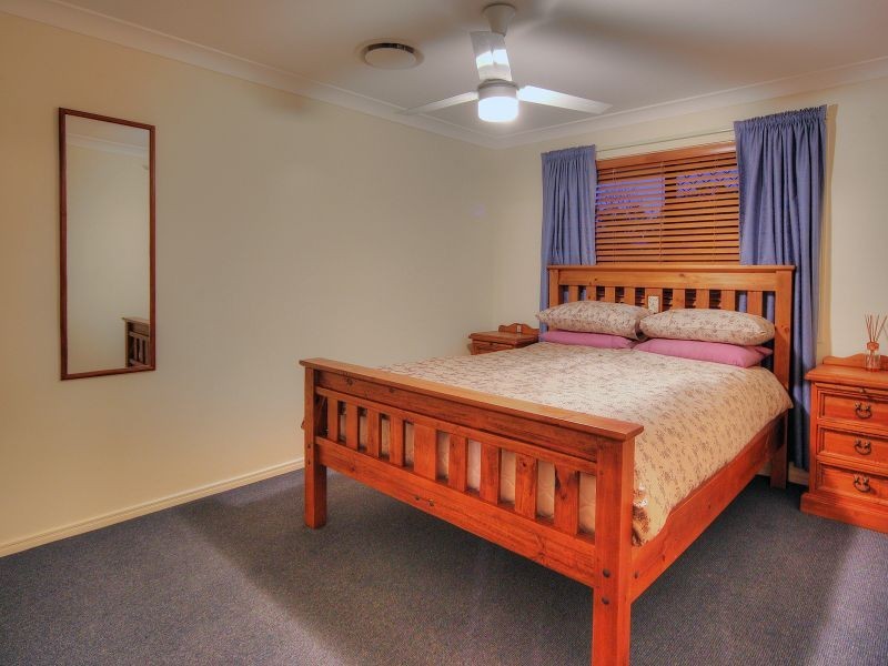 4 Conway Court, Munruben QLD 4125