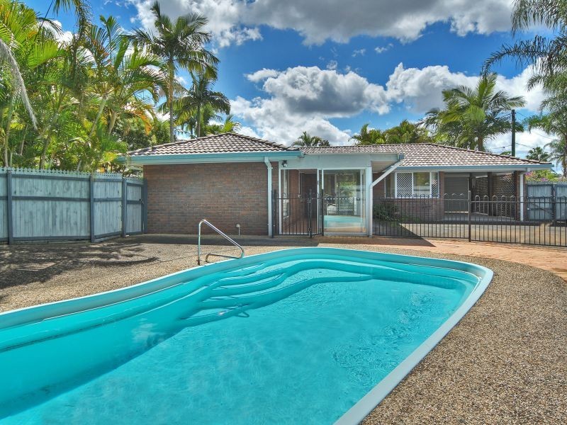 7 Calluna Court, Regents Park QLD 4118