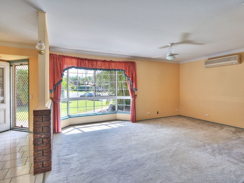 7 Calluna Court, Regents Park QLD 4118
