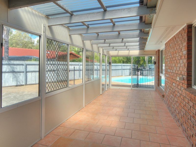7 Calluna Court, Regents Park QLD 4118