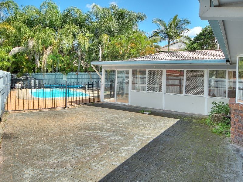 7 Calluna Court, Regents Park QLD 4118