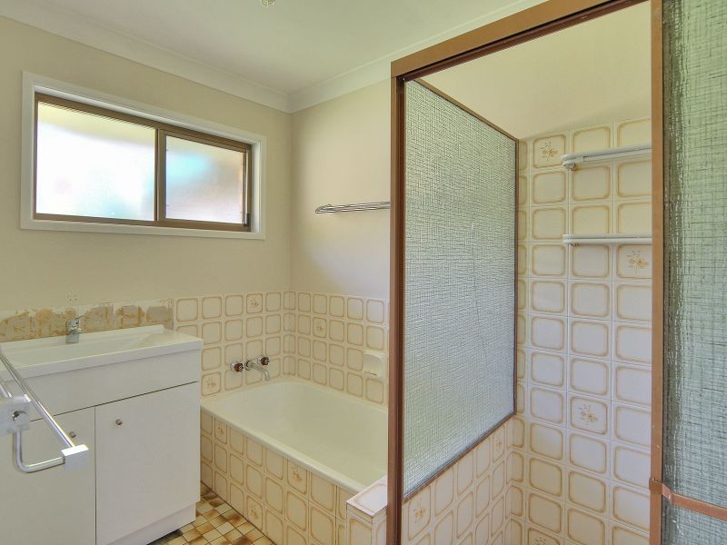 9 Woodland Crescent, Browns Plains QLD 4118