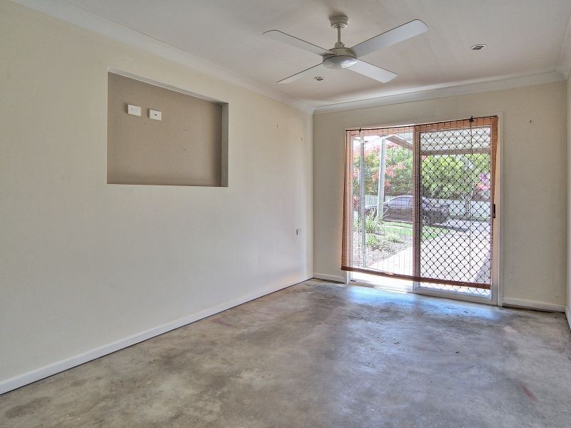 9 Woodland Crescent, Browns Plains QLD 4118