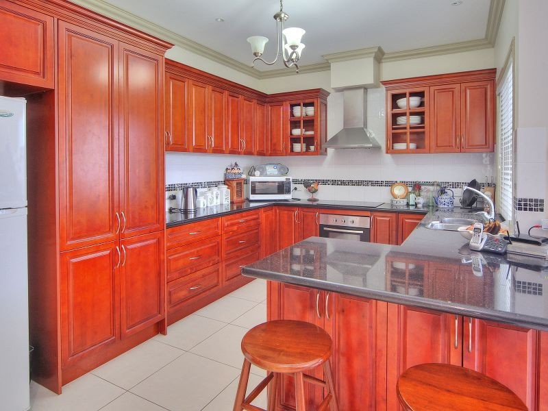 6 Primula Drive, Regents Park QLD 4118