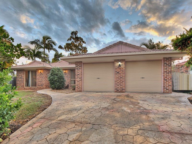 130 Emerald Drive, Regents Park QLD 4118