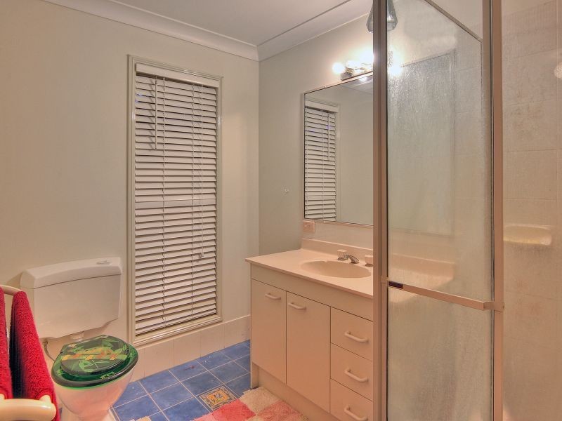 130 Emerald Drive, Regents Park QLD 4118