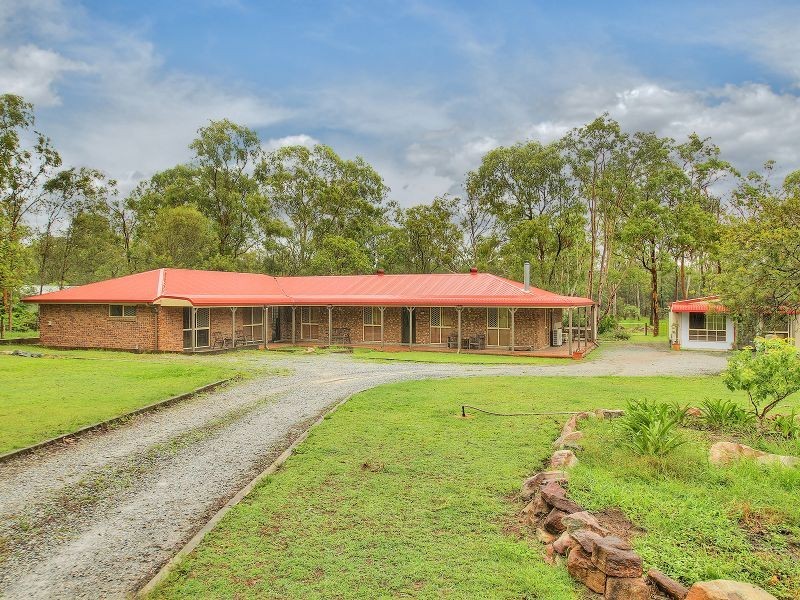 88 – 90 Archer Court, Chambers Flat QLD 4133