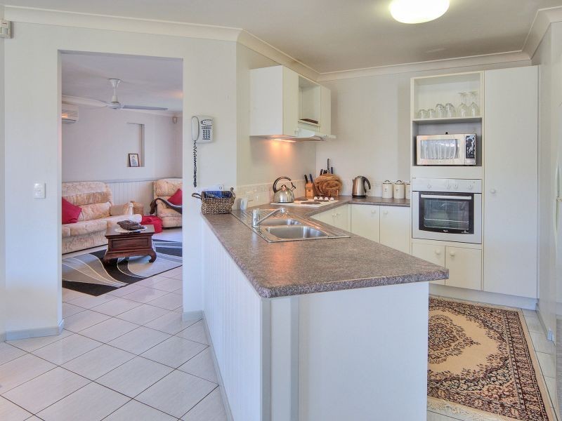 18 Thistle Street, Regents Park QLD 4118