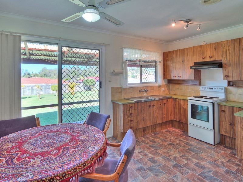 8 Strathallen Drive, Boronia Heights QLD 4124