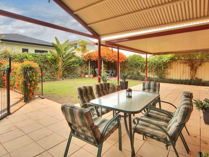 9 Maryland Drive, Regents Park QLD 4118