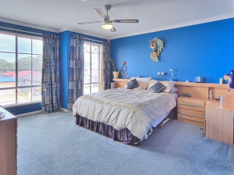 9 Maryland Drive, Regents Park QLD 4118