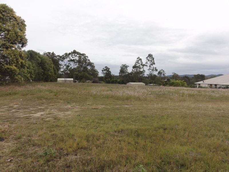 33 Laurina Drive, New Beith QLD 4124