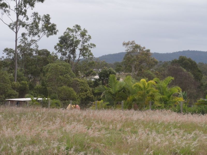 33 Laurina Drive, New Beith QLD 4124