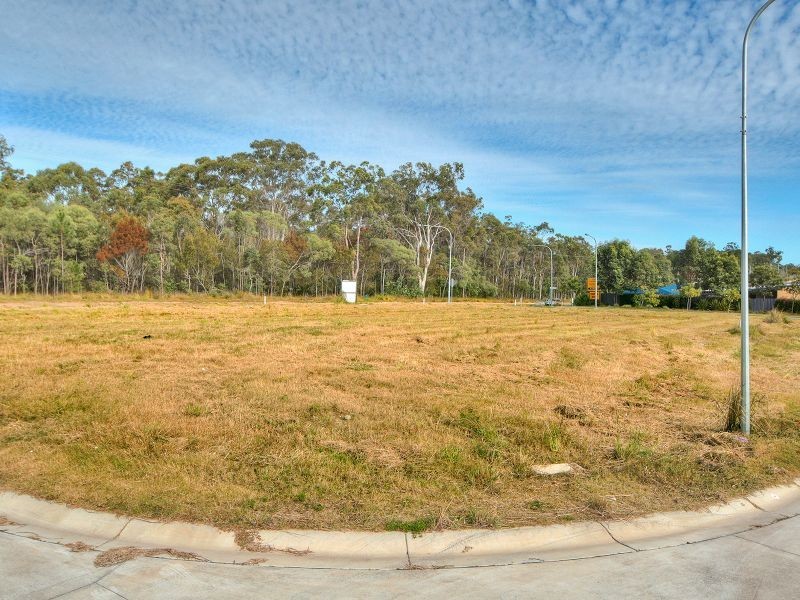 1 Pine Grove Drive, Crestmead QLD 4132