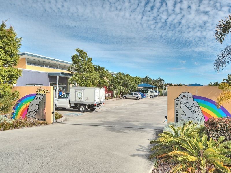 1 Pine Grove Drive, Crestmead QLD 4132