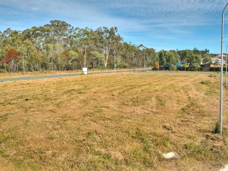 1 Pine Grove Drive, Crestmead QLD 4132