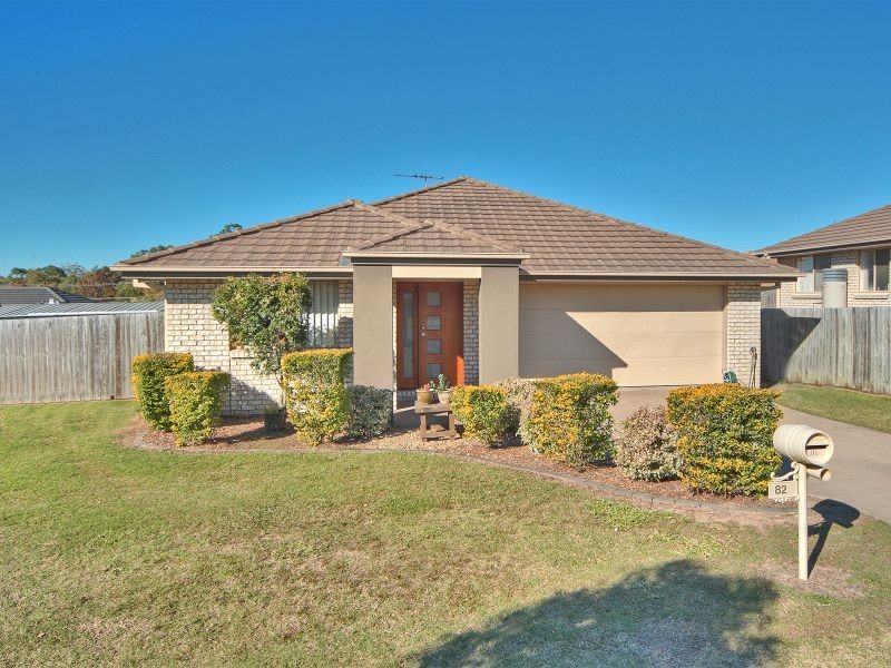 82 Paul Drive, Regents Park QLD 4118